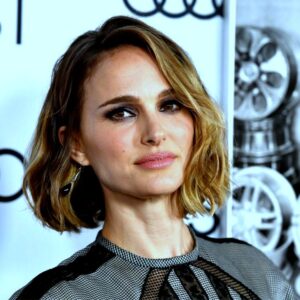 Natalie Portman | Nick name, Age, Weight, Height, Affairs, Income, House, Kids, Pets, Movies, Cars, Surgeries, less known facts, Photos