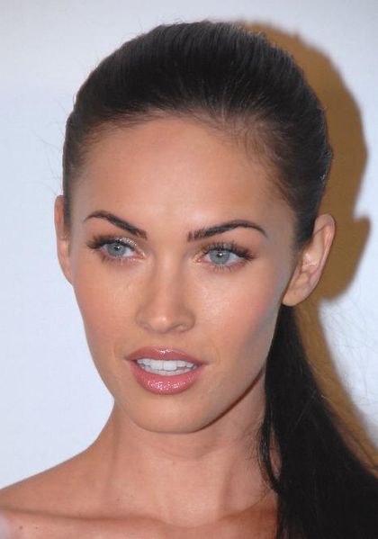 Megan Fox | Nick name, Age, Weight, Height, Affairs, Income, House, Kids, Pets, Movies, Cars, Surgeries, less known facts, Photos