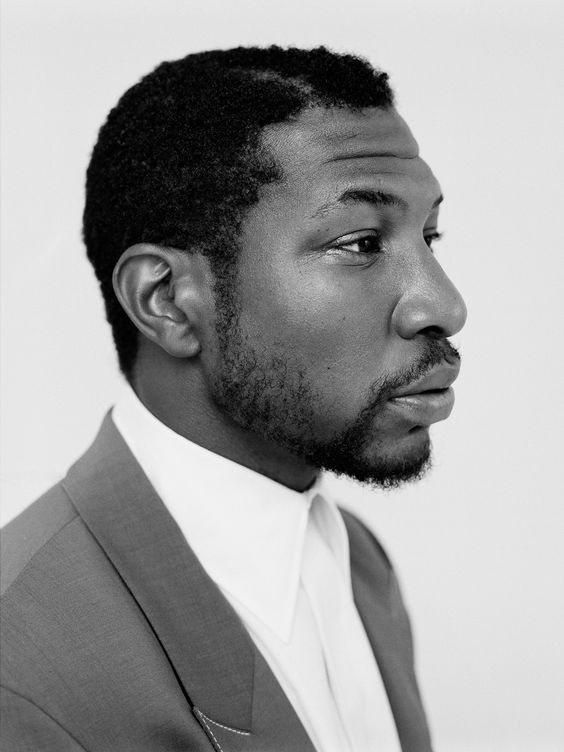 Jonathan Majors | Nick name, Age, Weight, Height, Affairs, Income, House, Kids, Pets, Movies, Cars, Surgeries, less known facts, Photos