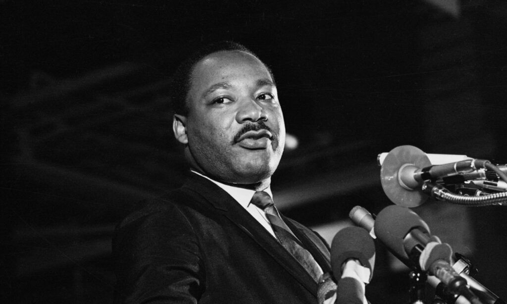 Martin Luther King Jr. | About, Timeline, Less known facts, Quotes, Top searches, Family, Photo , Biography, Education, Social Network, Commercial 